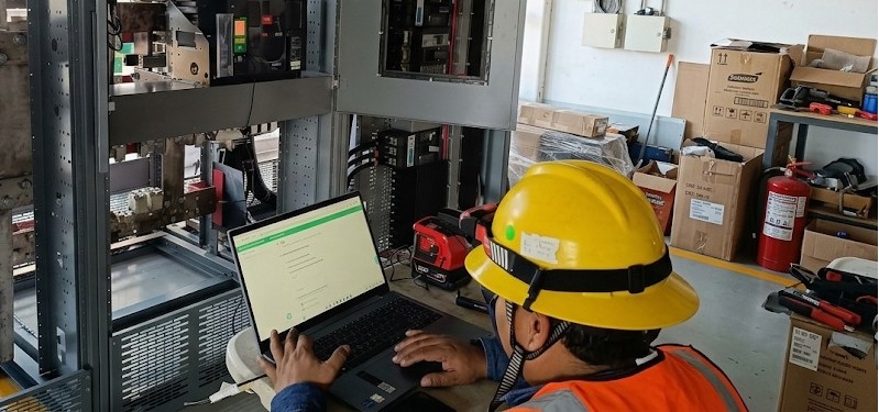 Servicio a interruptor MasterPact